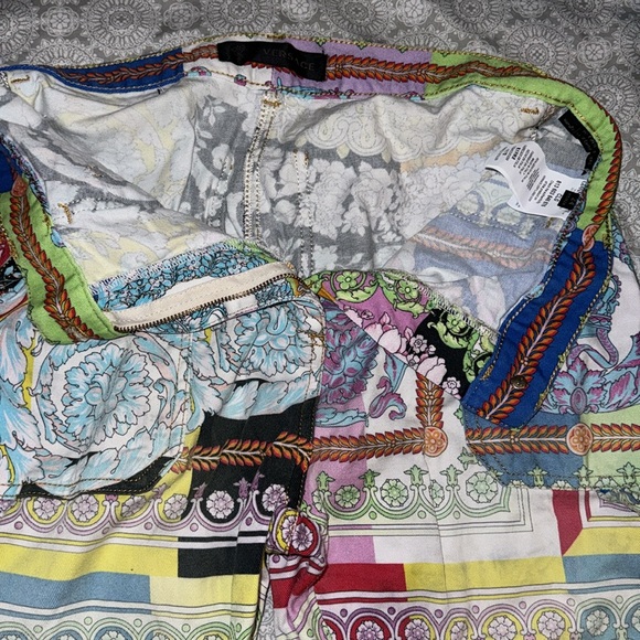 Woman’s Versace pants - Picture 3 of 5